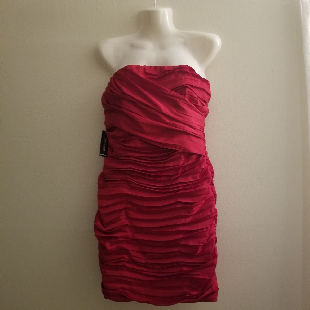 🌹NWT Express Red Ruffled Cocktail Dress